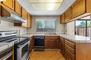 3874 Burton Common, Fremont, CA 94536 - Photo 29