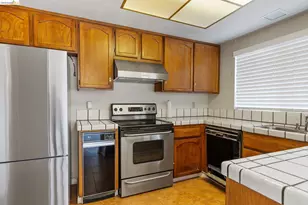 3874 Burton Common, Fremont, CA 94536 - Photo 25