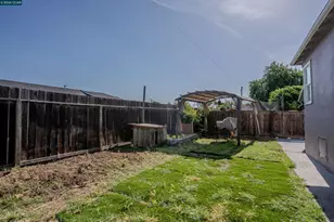 52 Bell Dr, Pittsburg, CA 94565 - Photo 9