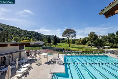 1712 Saint Andrews Dr, Moraga, CA 94556 - Photo 45