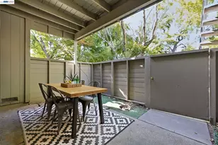 3855 Panda Pl, San Jose, CA 95117 - Photo 9