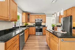 2092 Casa Grande St, Benicia, CA 94510 - Photo 11