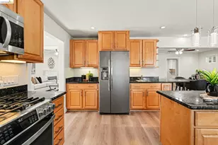 2092 Casa Grande St, Benicia, CA 94510 - Photo 13