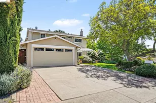 2092 Casa Grande St, Benicia, CA 94510 - Photo 3