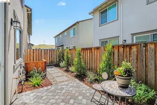 38 Fern Ln, Pittsburg, CA 94565 - Photo 25