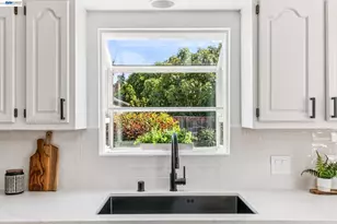 9946 Dante Ave, Oakland, CA 94603 - Photo 25