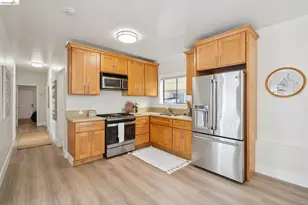 1944 20th St, Oakland, CA 94606 - Photo 45