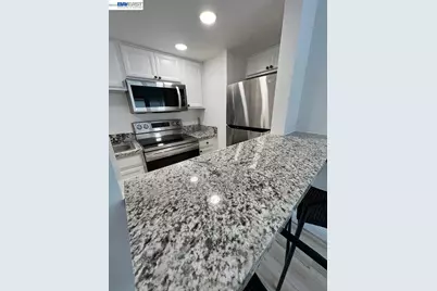 3701 Colonial Dr #36, Modesto, CA 95356 - Photo 9