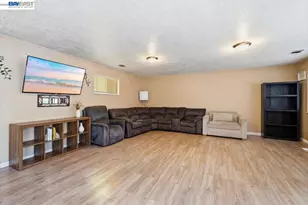 14474 Locust St, San Leandro, CA 94579 - Photo 15