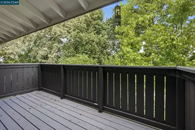 1473 Marchbanks Dr #4, Walnut Creek, CA 94598 - Photo 17