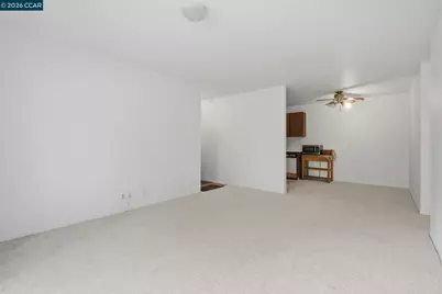 1473 Marchbanks Dr #4, Walnut Creek, CA 94598 - Photo 13