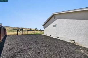 20 Fairway Ct, Pittsburg, CA 94565 - Photo 29