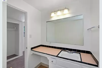 1673 Southgate St, Hayward, CA 94545 - Photo 43