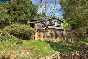 5716 Merriewood Dr, Oakland, CA 94611 - Photo 29