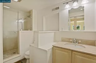 5716 Merriewood Dr, Oakland, CA 94611 - Photo 21