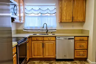 20980 Birch, Hayward, CA 94541 - Photo 5