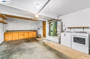 20980 Birch, Hayward, CA 94541 - Photo 11