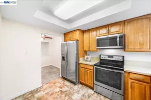 20980 Birch, Hayward, CA 94541 - Photo 5