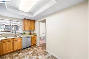 20980 Birch, Hayward, CA 94541 - Photo 13