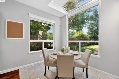 558 Montori Ct, Pleasanton, CA 94566 - Photo 13