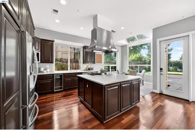 558 Montori Ct, Pleasanton, CA 94566 - Photo 11