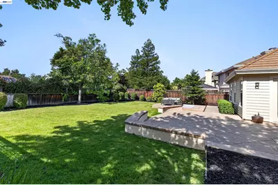 558 Montori Ct, Pleasanton, CA 94566 - Photo 43