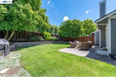 308 Mulqueeney St, Livermore, CA 94550 - Photo 33