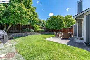 308 Mulqueeney St, Livermore, CA 94550 - Photo 33