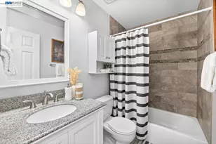 308 Mulqueeney St, Livermore, CA 94550 - Photo 21