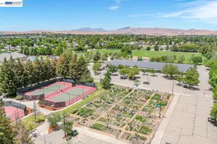 308 Mulqueeney St, Livermore, CA 94550 - Photo 49
