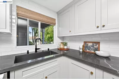 308 Mulqueeney St, Livermore, CA 94550 - Photo 13