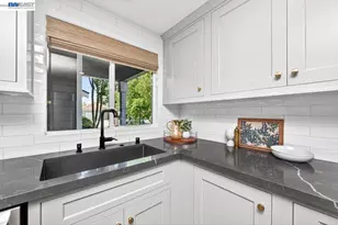 308 Mulqueeney St, Livermore, CA 94550 - Photo 13