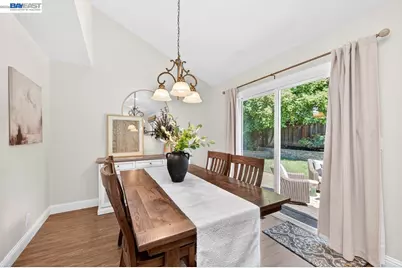 308 Mulqueeney St, Livermore, CA 94550 - Photo 9