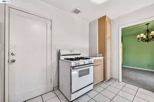 4035 Somerset Ave, Castro Valley, CA 94546 - Photo 13