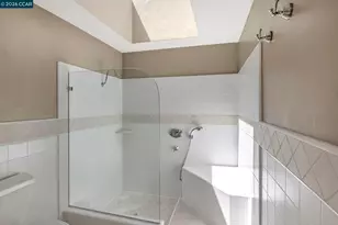 1825 St Andrews Dr, Moraga, CA 94556 - Photo 25