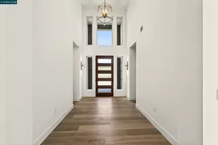 1080 Borrette Ct, Napa, CA 94558 - Photo 7