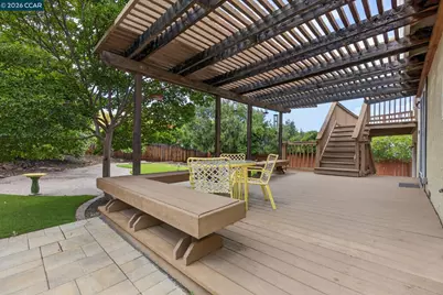 4476 Saint John Ln, Pittsburg, CA 94565 - Photo 35