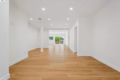 10664 Louise Ave, Granada Hills (los Angeles), CA 91344 - Photo 11