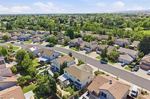 955 Woodsong Ln, Brentwood, CA 94513 - Photo 43