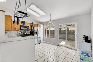 1258 Lloyd Thayer Cir, Stockton, CA 95206 - Photo 13