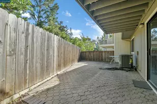 2402 Silk Tree Ct, Martinez, CA 94553 - Photo 21