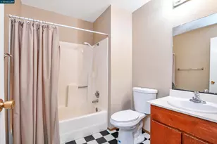 2402 Silk Tree Ct, Martinez, CA 94553 - Photo 17