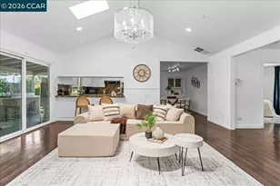 8920 Barrhill Way, Fair Oaks, CA 95628 - Photo 13