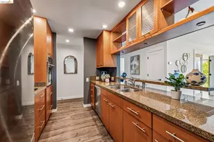 811 York St, Oakland, CA 94610 - Photo 11