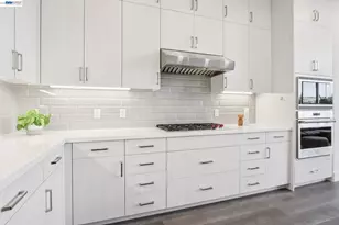 2348 Kinetic Cmn, Fremont, CA 94539 - Photo 23