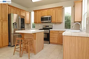 142 Wexford St, Brentwood, CA 94513 - Photo 3