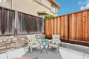 5919 Topsfield Cir, Dublin, CA 94568 - Photo 27