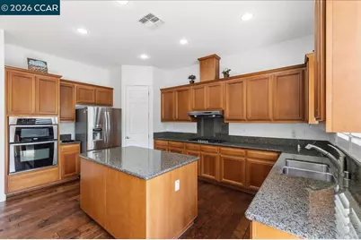 5204 Skyler Ct, Concord, CA 94521 - Photo 7
