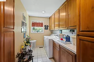 2445 Taylor Ln, Byron, CA 94514 - Photo 17