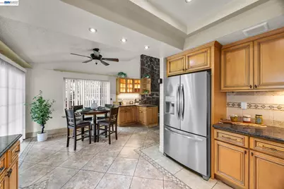 2857 Randall Way, Hayward, CA 94541 - Photo 17